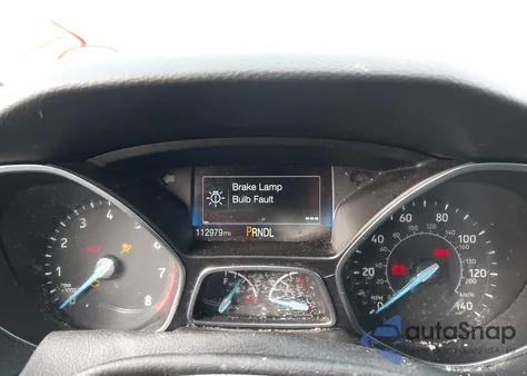 2016 Ford Focus Se z USA, uszkodzony, nr VIN 1FADP3F28GL310239